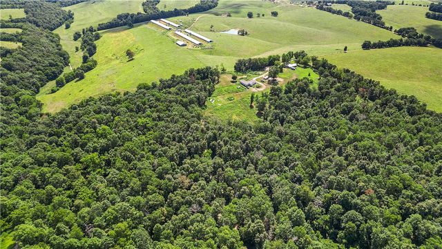 2196 Madison 8300, Huntsville, AR 72740