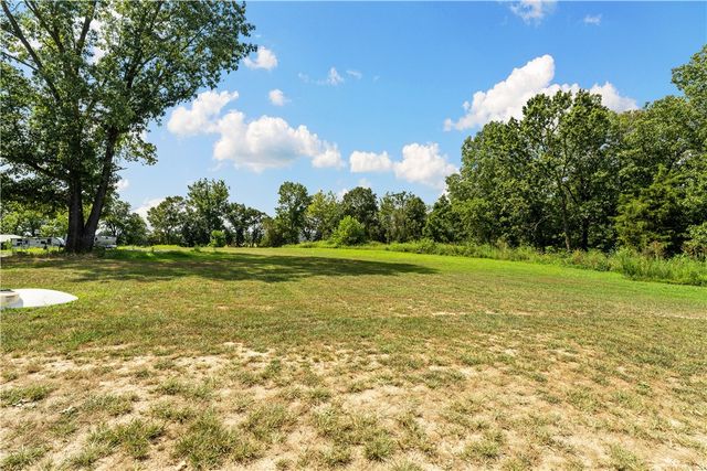 2196 Madison 8300, Huntsville, AR 72740