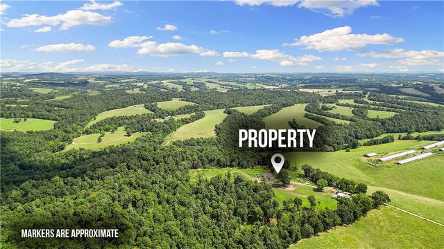 2196 Madison 8300, Huntsville, AR 72740