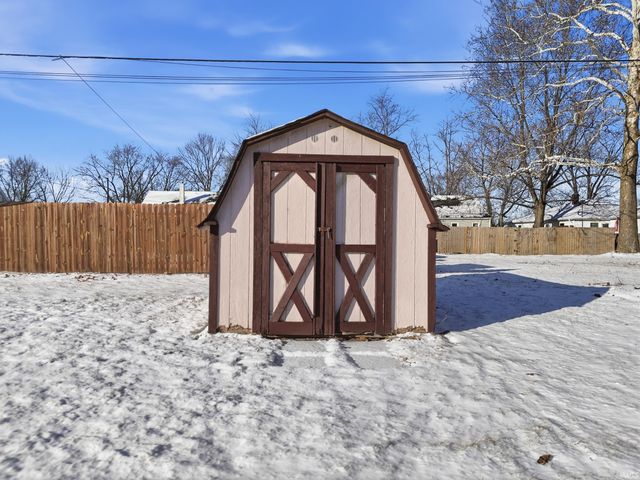 2130 Sunnymede Drive, Fort Wayne, IN 46803