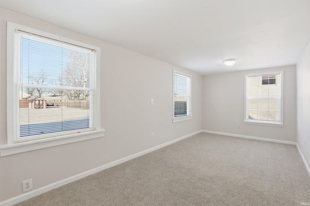 2130 Sunnymede Drive, Fort Wayne, IN 46803