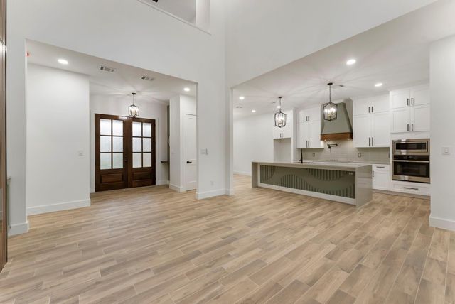 3709 Oak Court, Montgomery, TX 77356