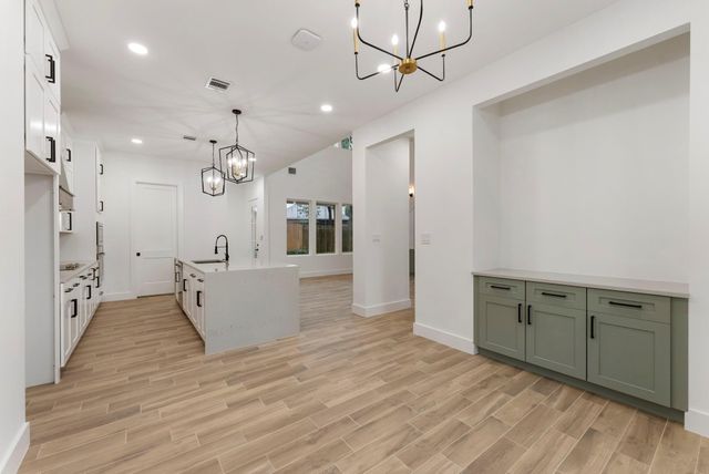 3709 Oak Court, Montgomery, TX 77356