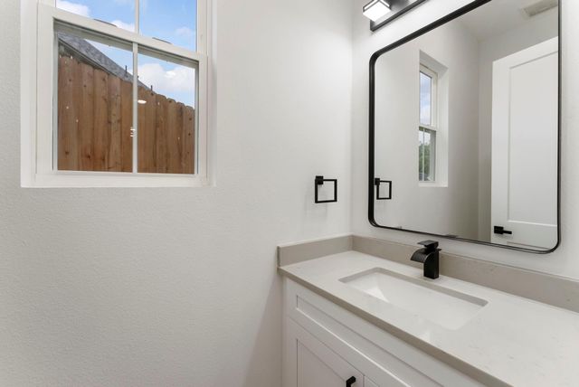 3709 Oak Court, Montgomery, TX 77356