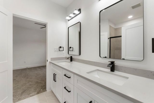 3709 Oak Court, Montgomery, TX 77356