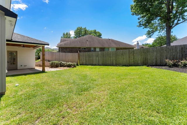 3709 Oak Court, Montgomery, TX 77356