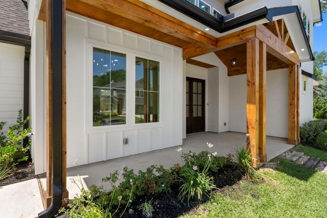 3709 Oak Court, Montgomery, TX 77356