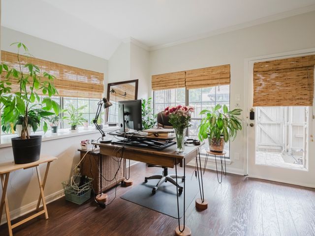 9910 Royal Lane 101, Dallas, TX 75231