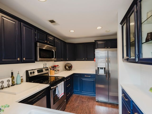 9910 Royal Lane 101, Dallas, TX 75231