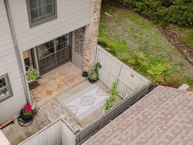 9910 Royal Lane 101, Dallas, TX 75231