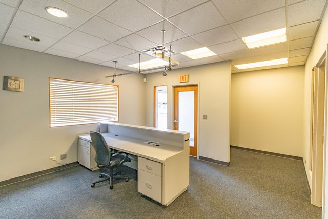 450 Bennett Road, Elk Grove Village, IL 60007