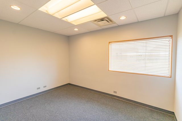 450 Bennett Road, Elk Grove Village, IL 60007