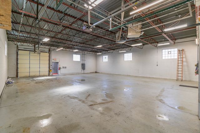 450 Bennett Road, Elk Grove Village, IL 60007