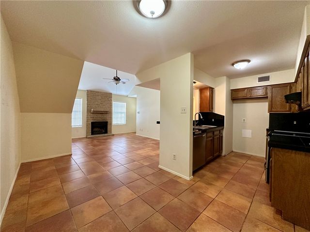 7202 Mansions Dr E3, Corpus Christi, TX 78414