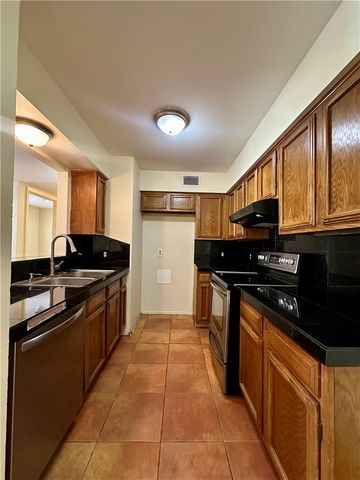 7202 Mansions Dr E3, Corpus Christi, TX 78414