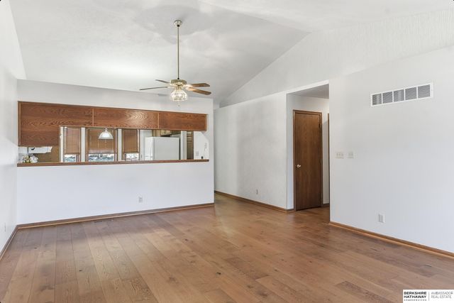 1127 N Cottonwood Street, Wahoo, NE 68066