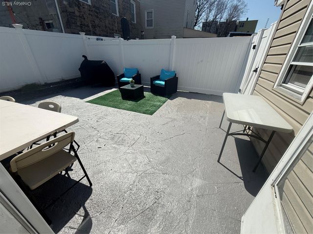 152 OLIVER AVENUE, Yonkers, NY 10701