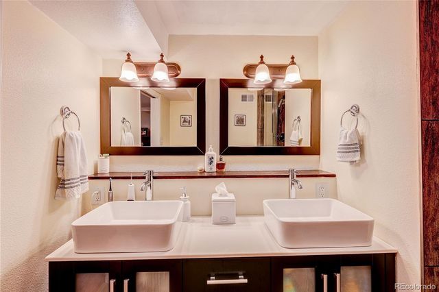5715 E 13th Avenue, Denver, CO 80220