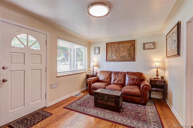 5715 E 13th Avenue, Denver, CO 80220