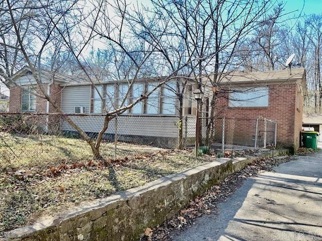 2206 E Dixon Road, Little Rock, AR 72209