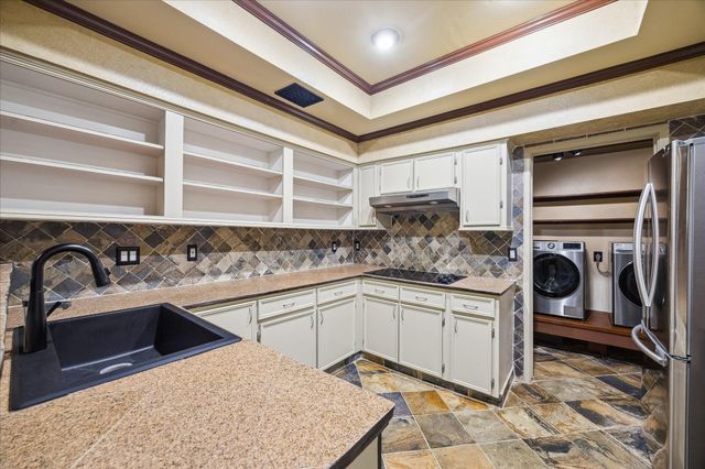 222 Litchfield Lane, Houston, TX 77024