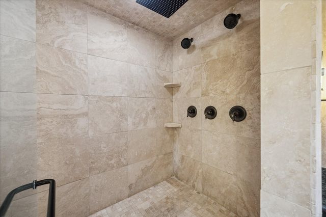 222 Litchfield Lane, Houston, TX 77024