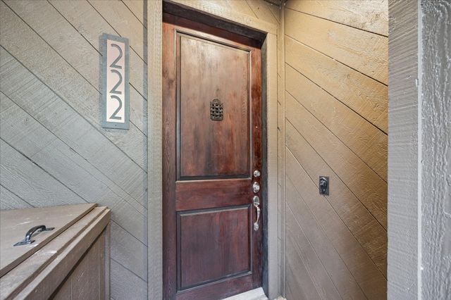 222 Litchfield Lane, Houston, TX 77024