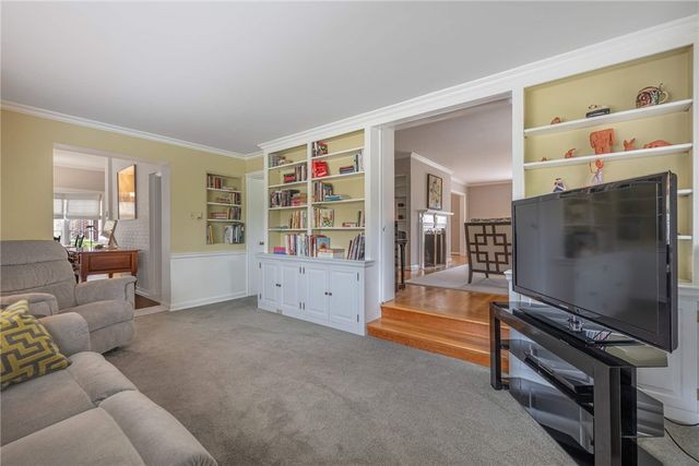 219 Dellwood Avenue, Oakwood, OH 45419
