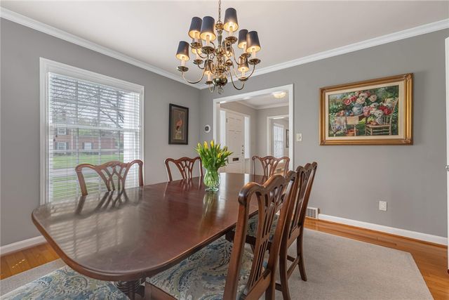 219 Dellwood Avenue, Oakwood, OH 45419