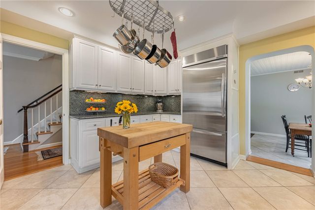 219 Dellwood Avenue, Oakwood, OH 45419