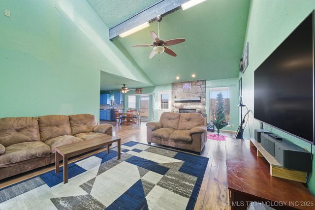 2857 W 111th Place S, Jenks, OK 74037