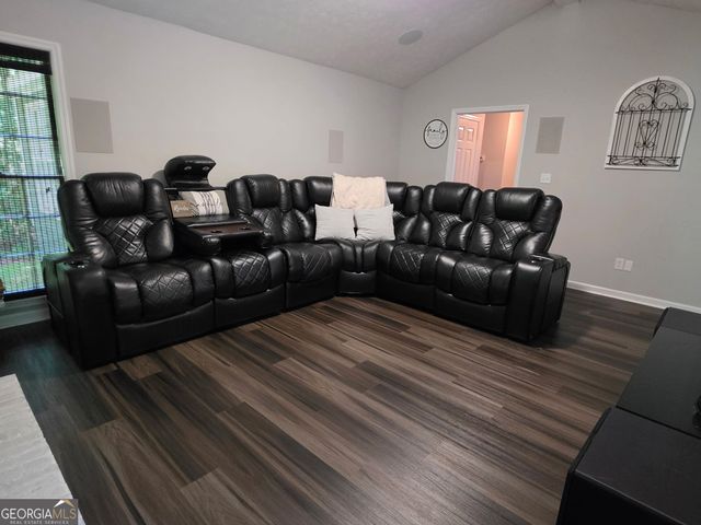 109 Huntcliff Court, Lagrange, GA 30240