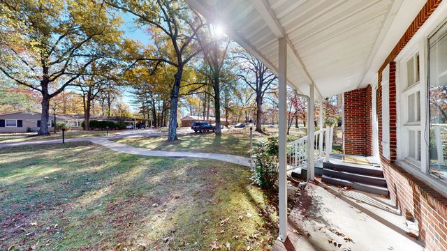 400 Edgewood Dr, Tullahoma, TN 37388