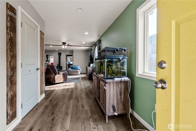 675 D Street, Blaine, WA 98230