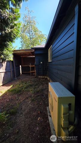 675 D Street, Blaine, WA 98230