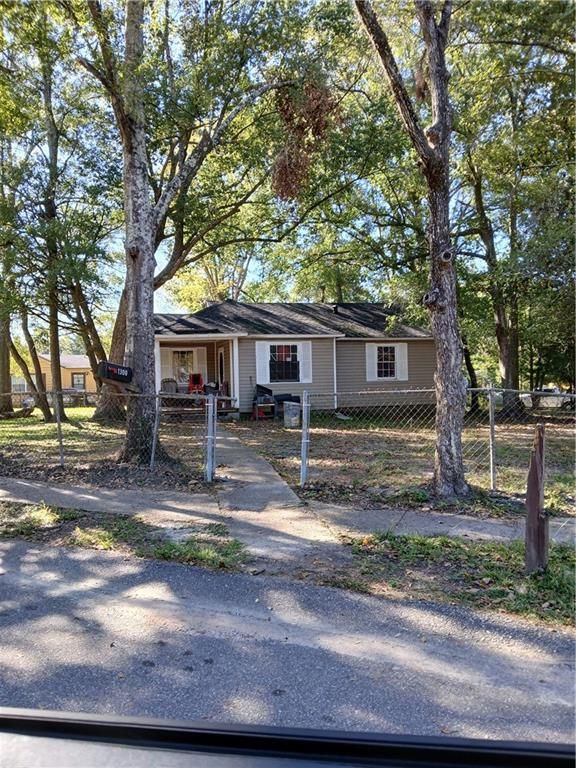 1300 Willow Lane, Mobile, AL 36605