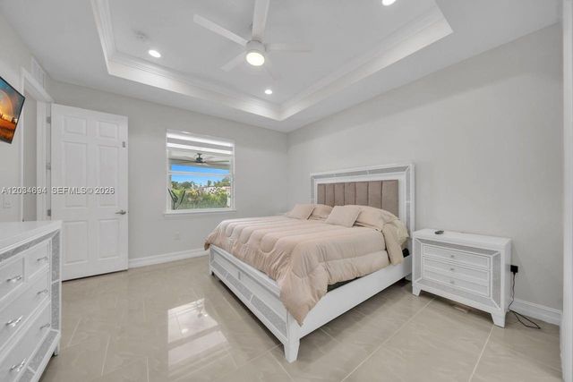 60 Floyd Ave S, Lehigh Acres, FL 33976