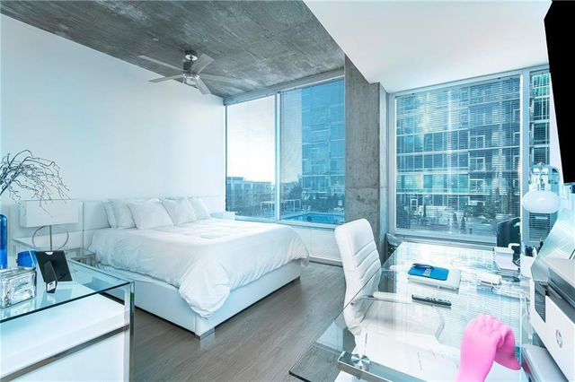 943 Peachtree NE Street 802, Atlanta, GA 30309