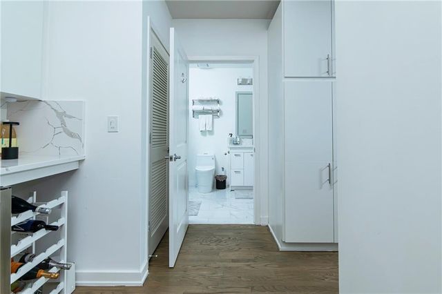 943 Peachtree NE Street 802, Atlanta, GA 30309