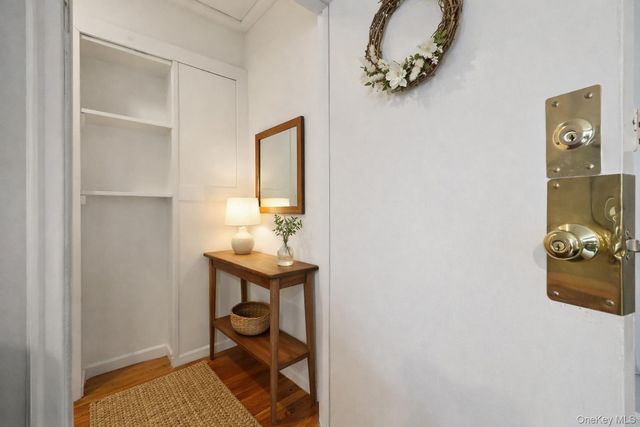 560 Tuckahoe Road 4B, Yonkers, NY 10710