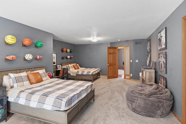 1616 Golf View DRIVE W, Sheboygan, WI 53083