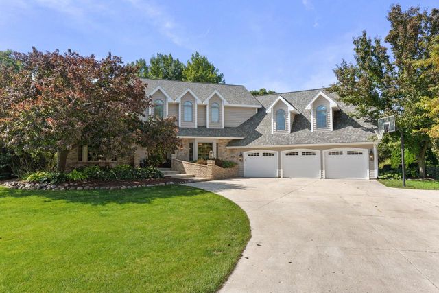 1616 Golf View DRIVE W, Sheboygan, WI 53083