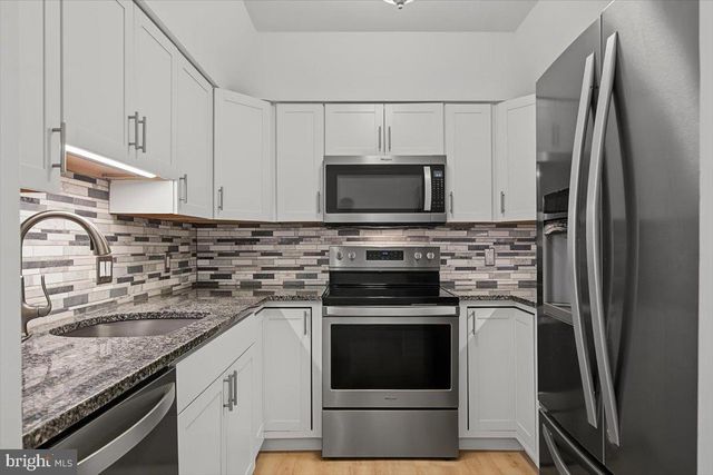 239 E CHELSEA CIR, Newtown Square, PA 19073