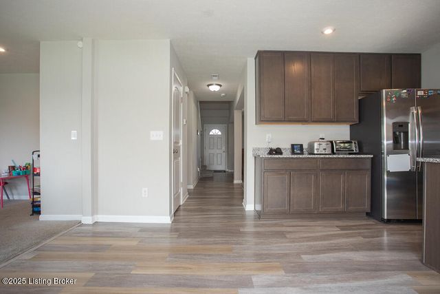 10007 Tuscany Ridge Ct, Louisville, KY 40291