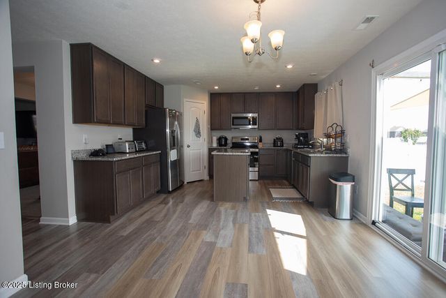 10007 Tuscany Ridge Ct, Louisville, KY 40291