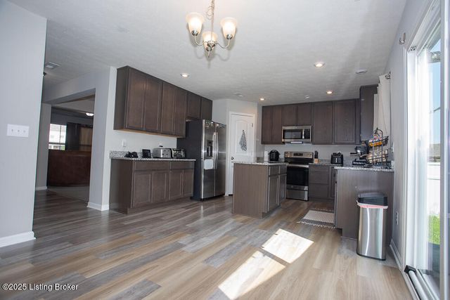 10007 Tuscany Ridge Ct, Louisville, KY 40291