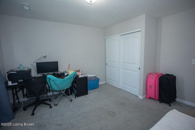 10007 Tuscany Ridge Ct, Louisville, KY 40291