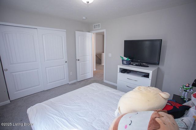 10007 Tuscany Ridge Ct, Louisville, KY 40291