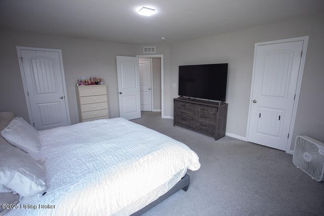 10007 Tuscany Ridge Ct, Louisville, KY 40291