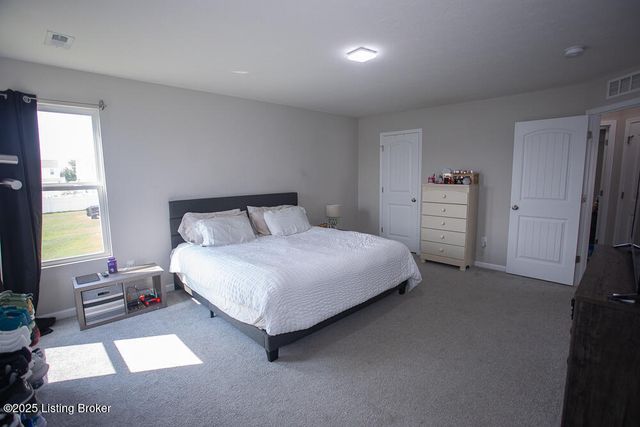 10007 Tuscany Ridge Ct, Louisville, KY 40291